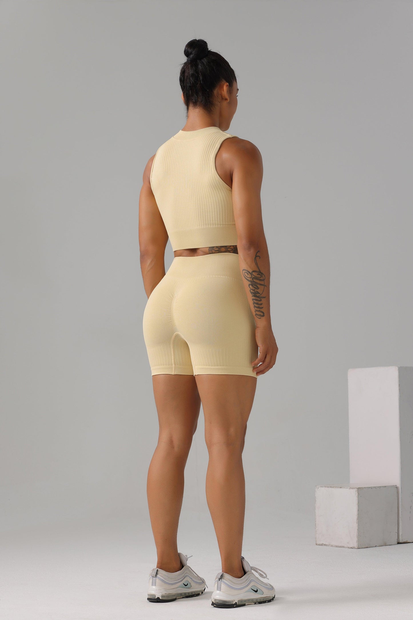 Top-quality blend of nylon and spandex for ultimate comfort- ascendiastore