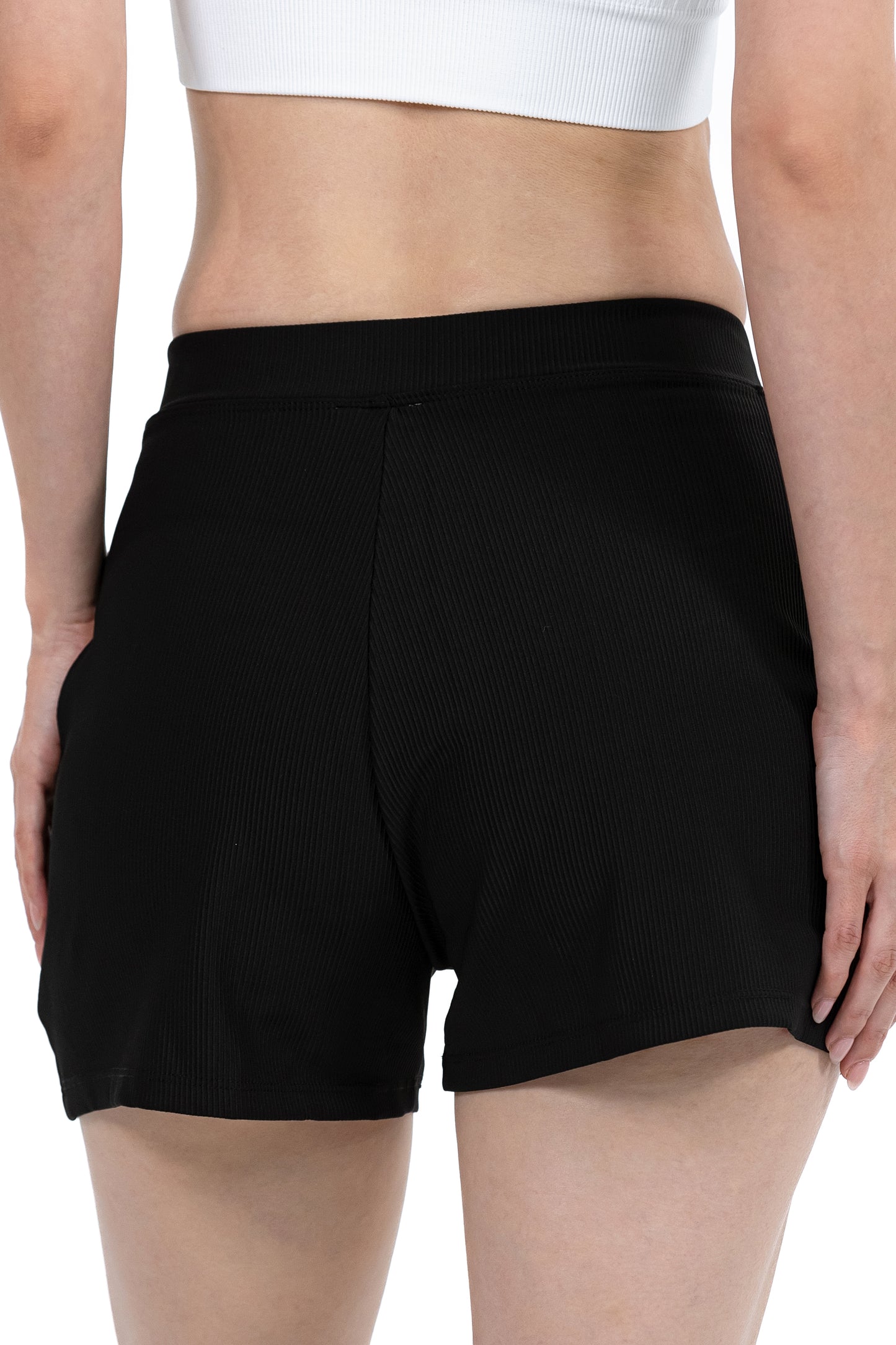 LOOSE CASUAL SPORTS SHORTS