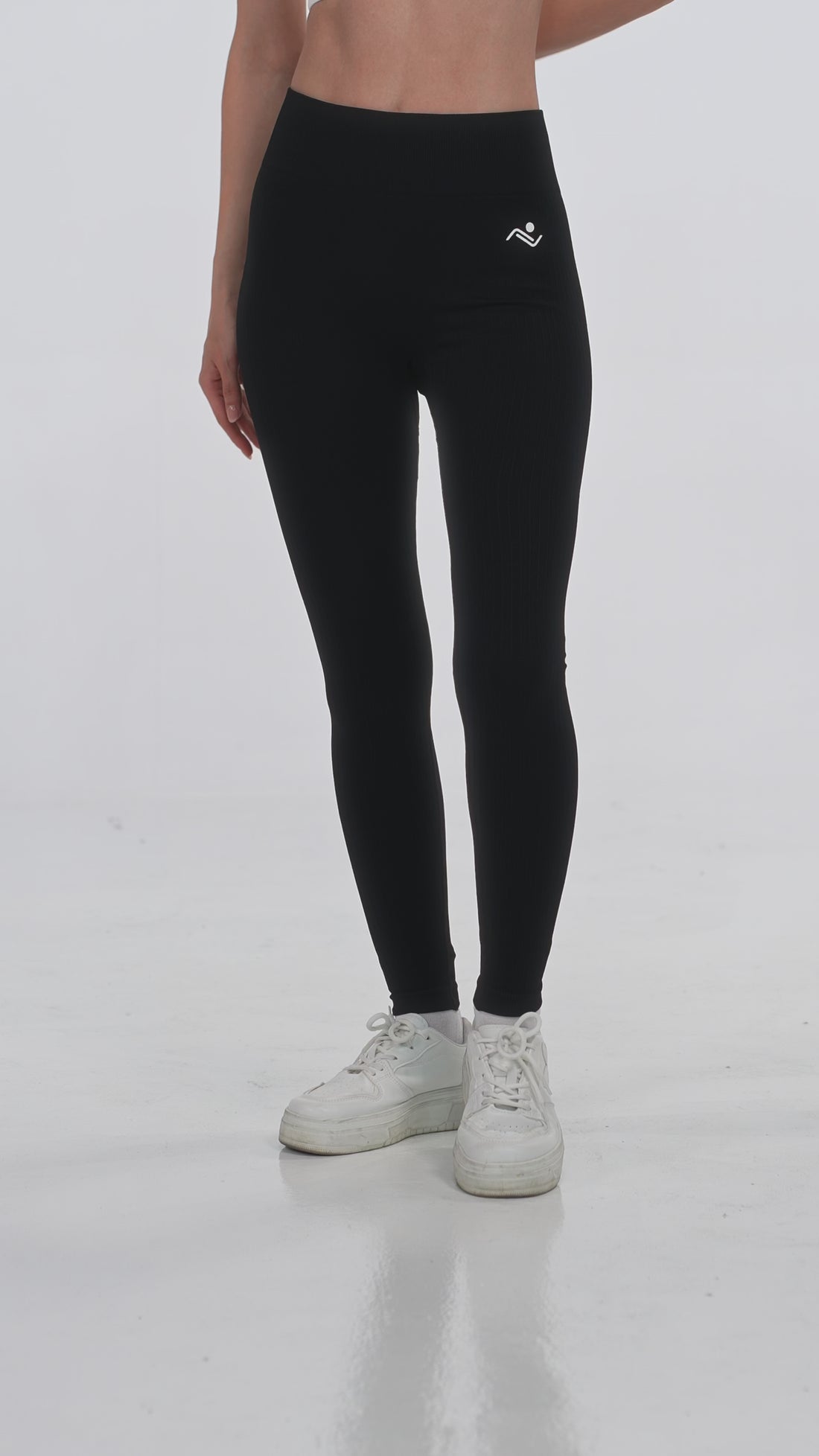 Seamless Lines Leggings in Black, video, Ascendia