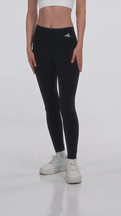 Women's Yoga seamless Leggings.