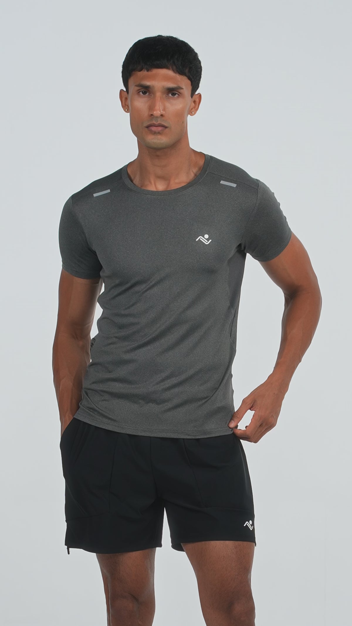 Men's Muscle Fit T-Shirt in Charcoal, video, Ascendia