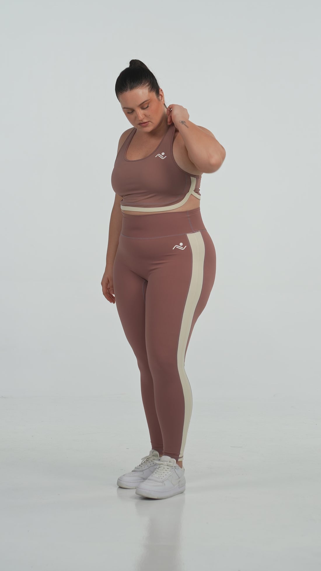 FitFusion Workout Set (XL–4XL) in Rosewood, video, Ascendia