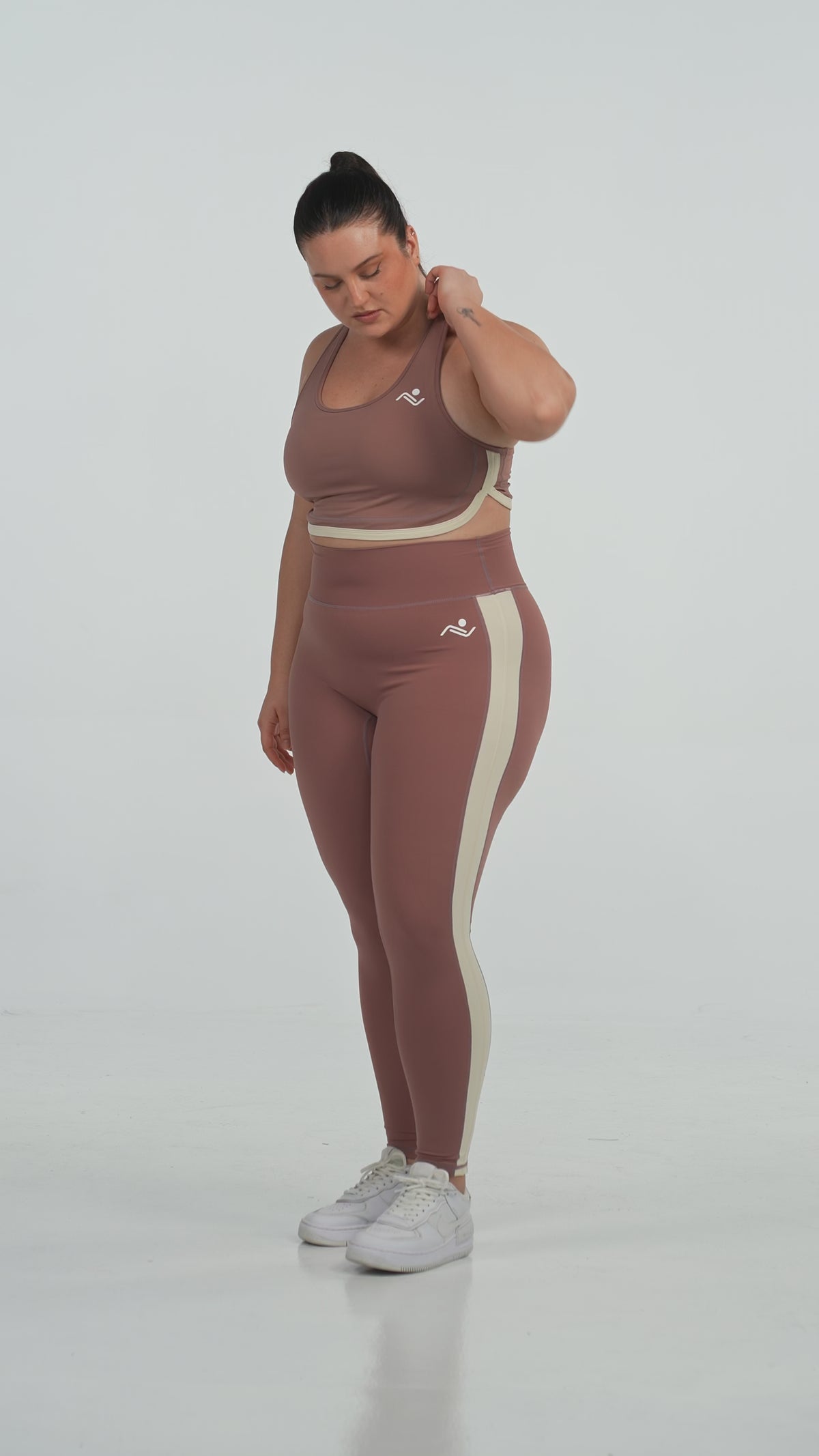 FitFusion Workout Set (XL–4XL) in Rosewood, video, Ascendia